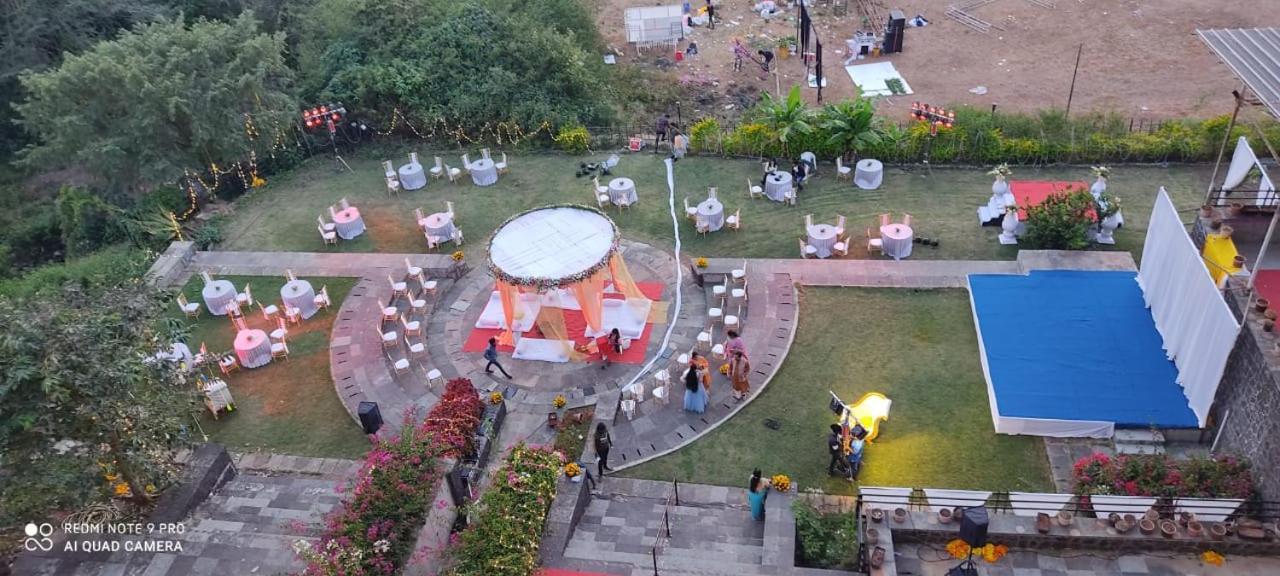 Celebration Lavasa Hotel Bagian luar foto